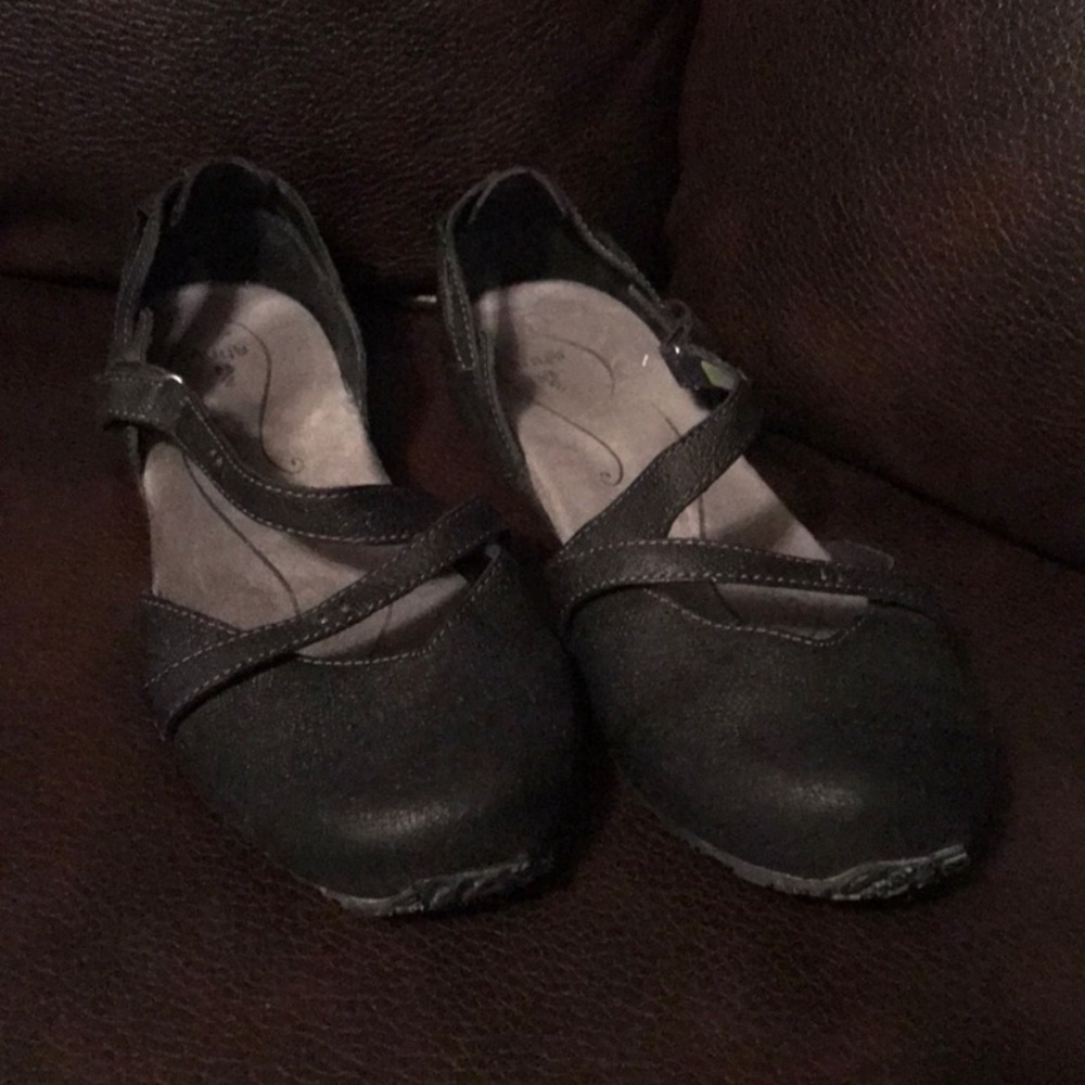 Ahnu Ballet yoga shoes